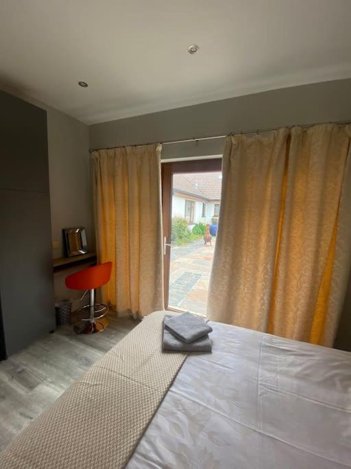 Country Close To The City. * Newry